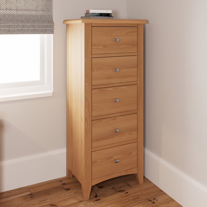 Grafton Oak Narrow Chest of drawers